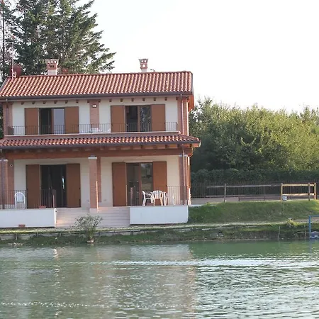 Bed and Breakfast Laghetto Ai Portici à Pastrengo Chambre photo